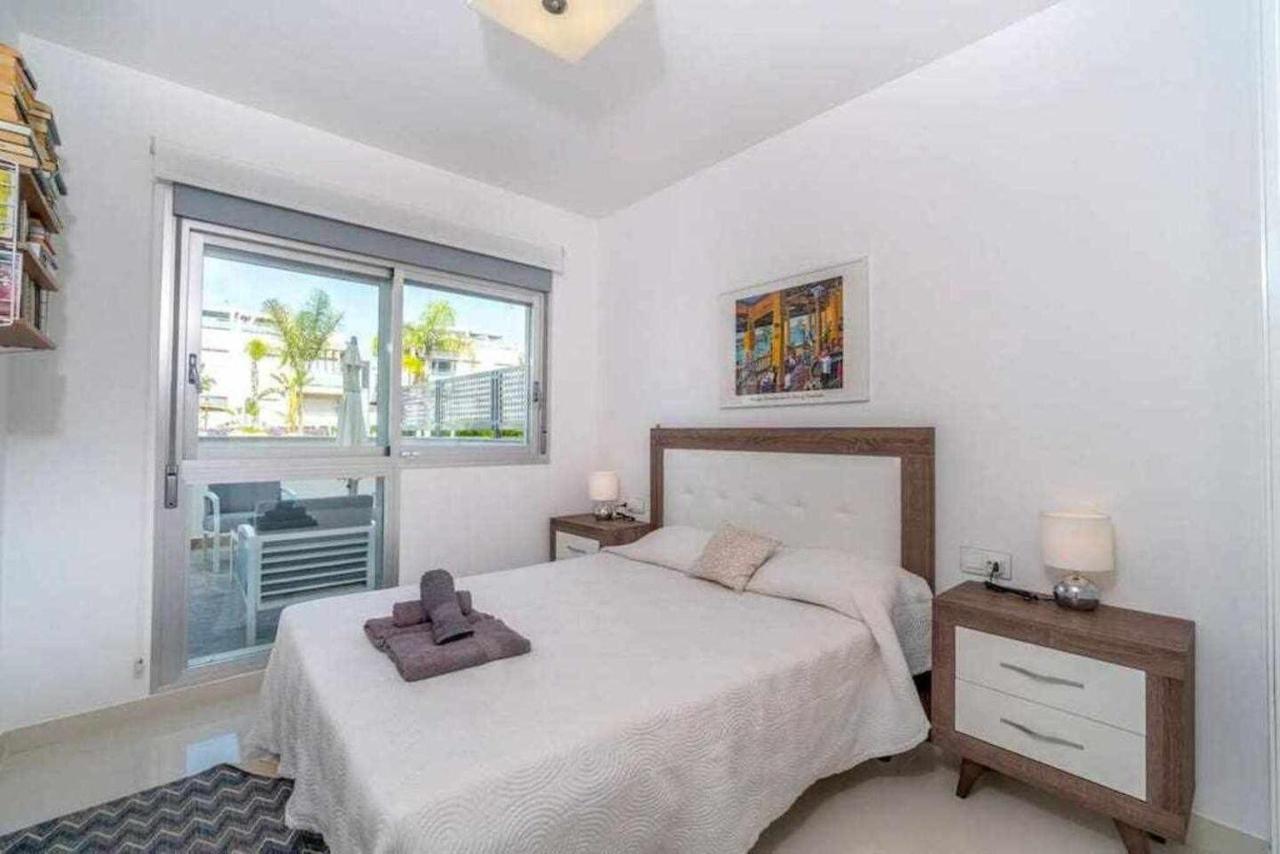 Espanhouse Caroline Bungalow Торевиеха Екстериор снимка