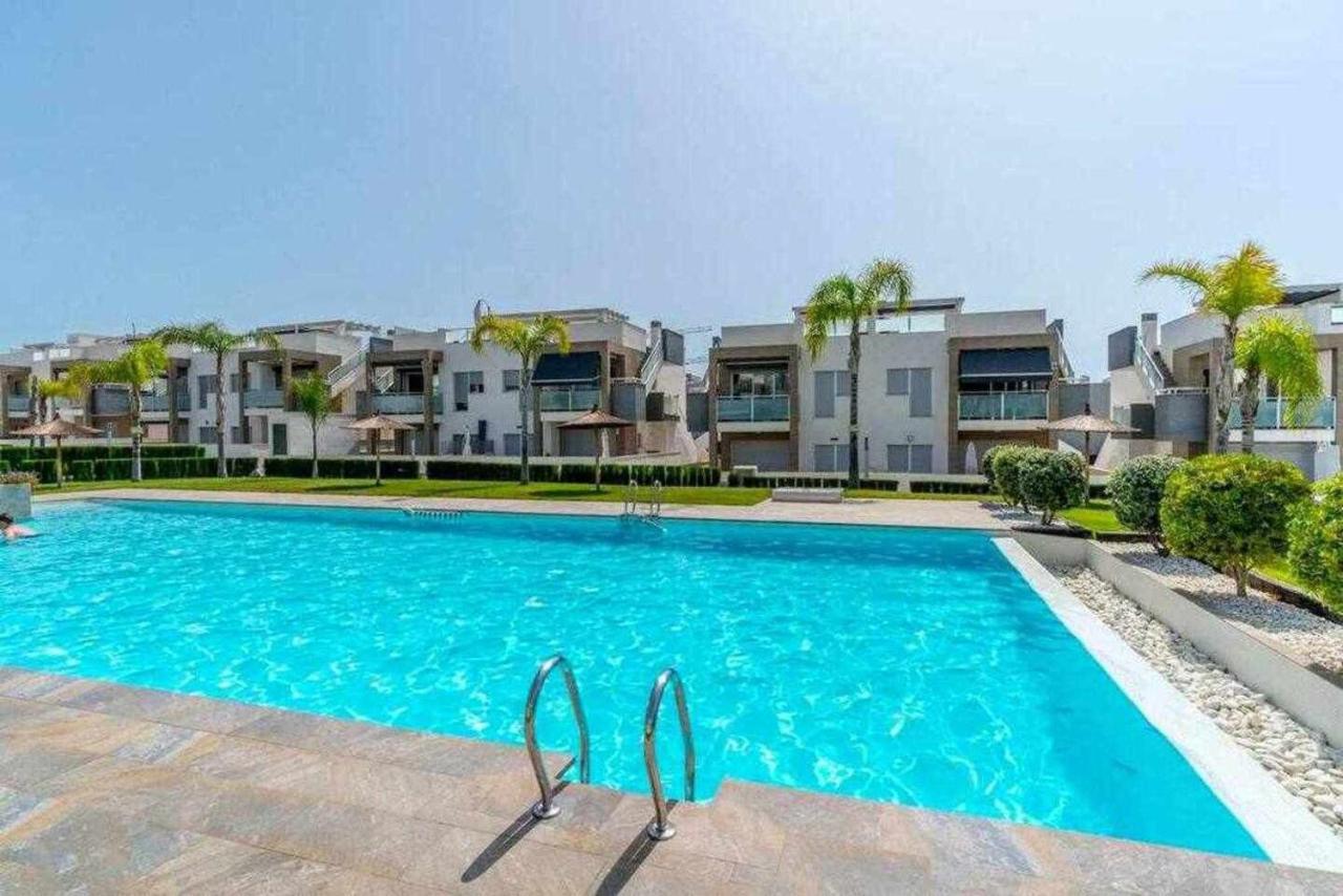 Espanhouse Caroline Bungalow Торевиеха Екстериор снимка