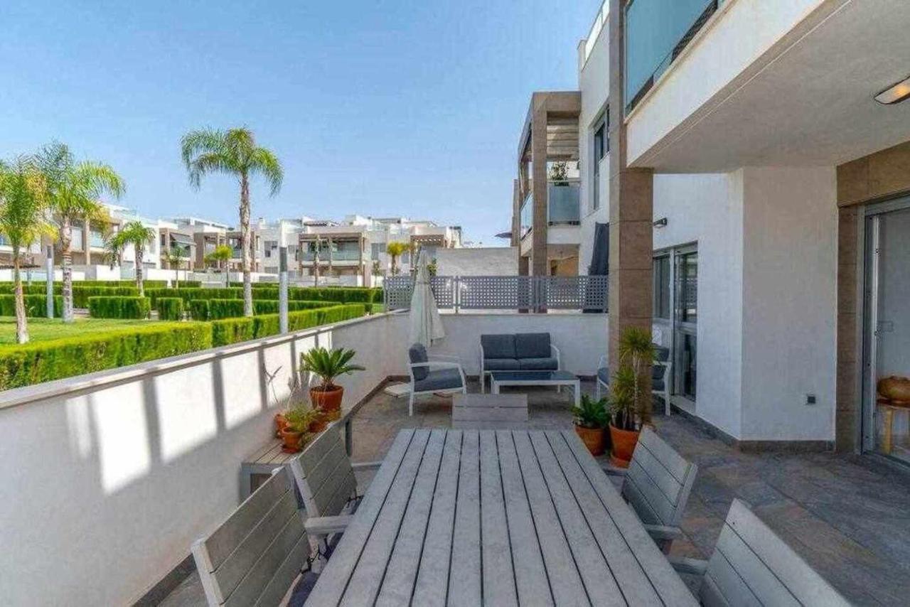 Espanhouse Caroline Bungalow Торевиеха Екстериор снимка