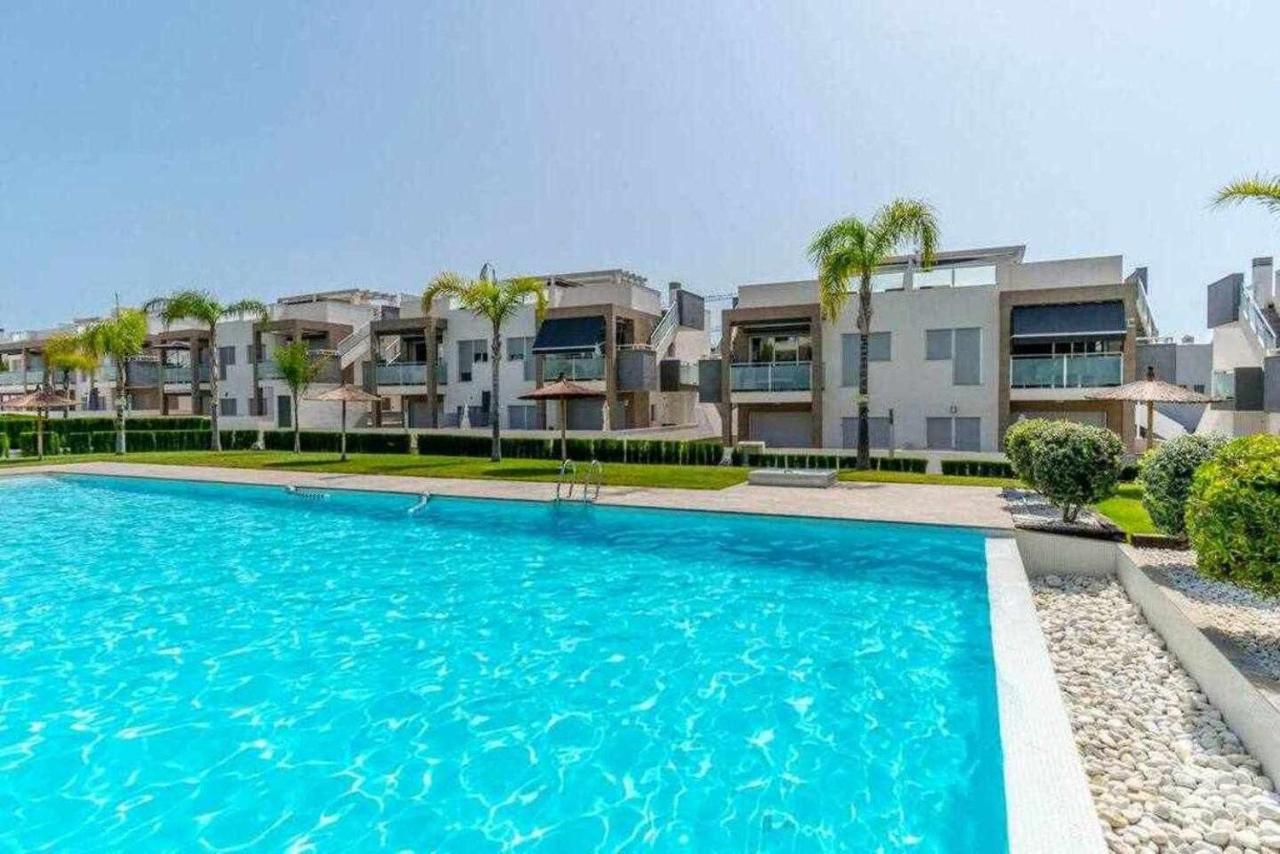 Espanhouse Caroline Bungalow Торевиеха Екстериор снимка