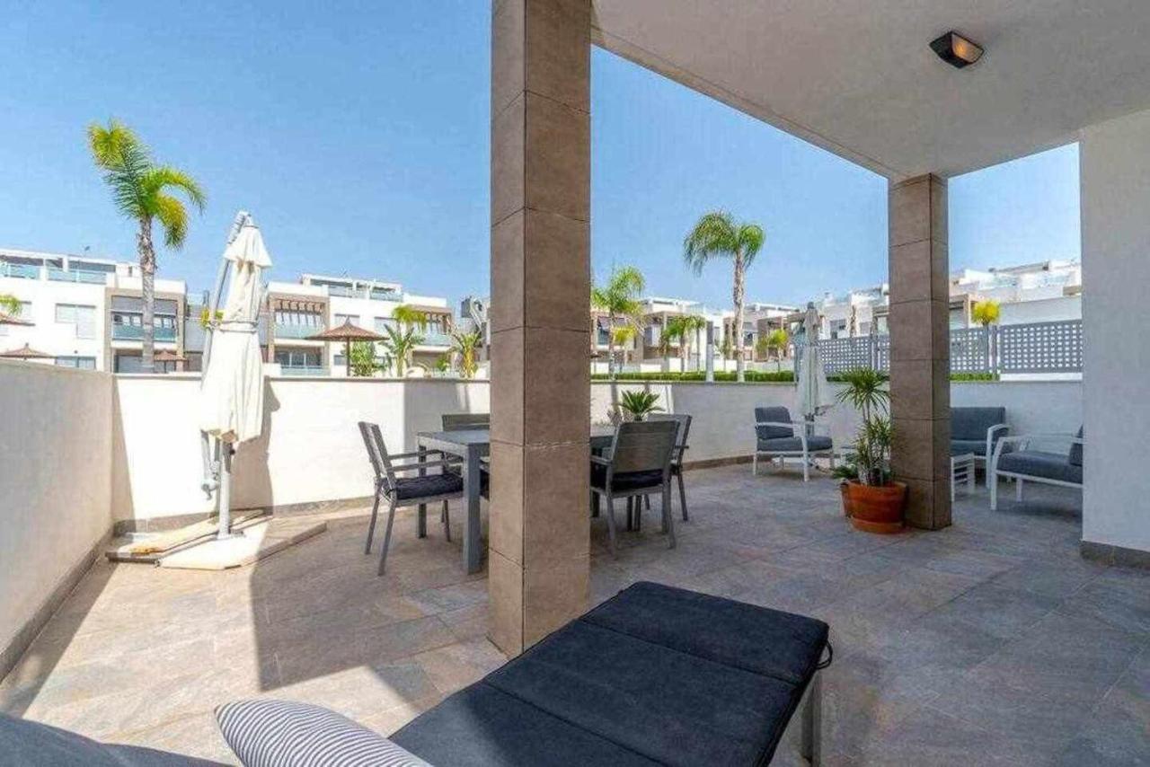 Espanhouse Caroline Bungalow Торевиеха Екстериор снимка