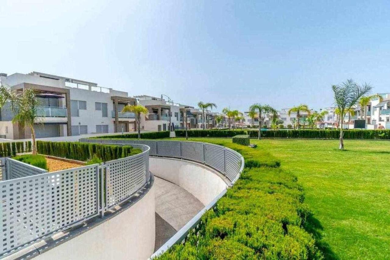 Espanhouse Caroline Bungalow Торевиеха Екстериор снимка