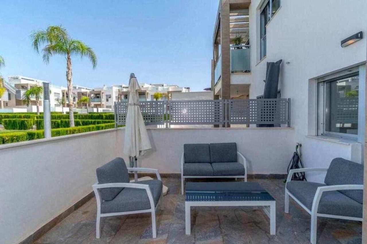 Espanhouse Caroline Bungalow Торевиеха Екстериор снимка