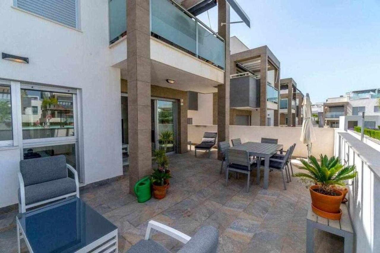 Espanhouse Caroline Bungalow Торевиеха Екстериор снимка
