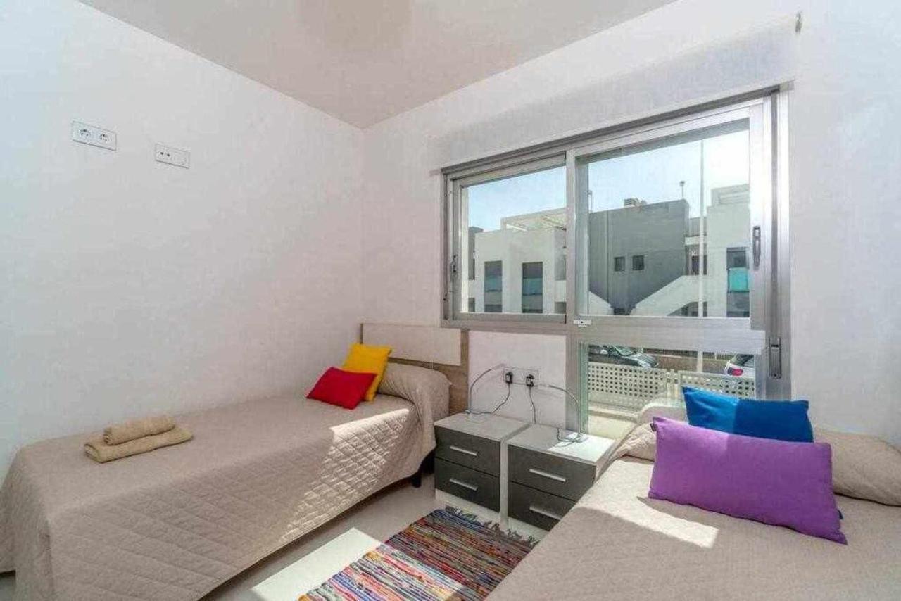 Espanhouse Caroline Bungalow Торевиеха Екстериор снимка
