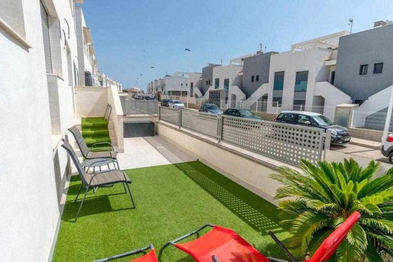 Espanhouse Caroline Bungalow Торевиеха Екстериор снимка