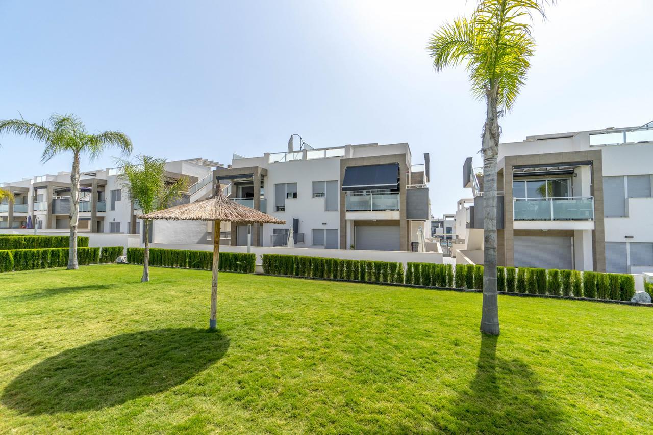 Espanhouse Caroline Bungalow Торевиеха Екстериор снимка